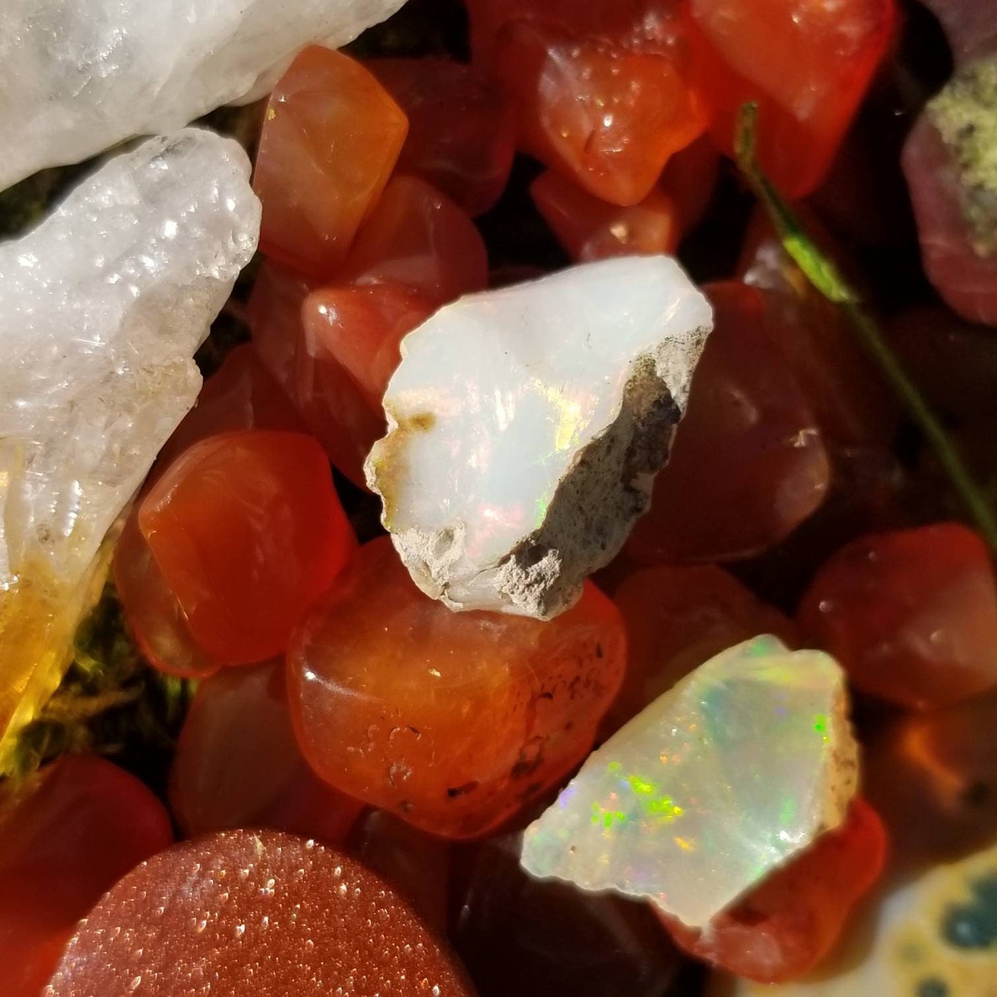 Various gemstone lot - Sunrise colors